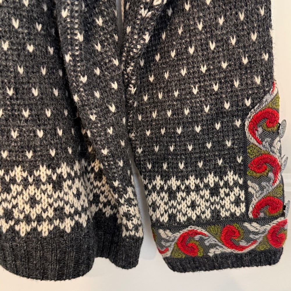 Vintage Evebofoss Nordic Wool Cardigan Sweater Pewter Clasps - Picture 10 of 12